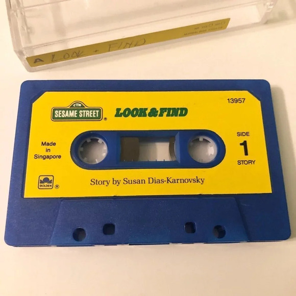 Vtg 1986 Sesame Street Look  and Find Golden Cassette Tape - Picture 4 of 7